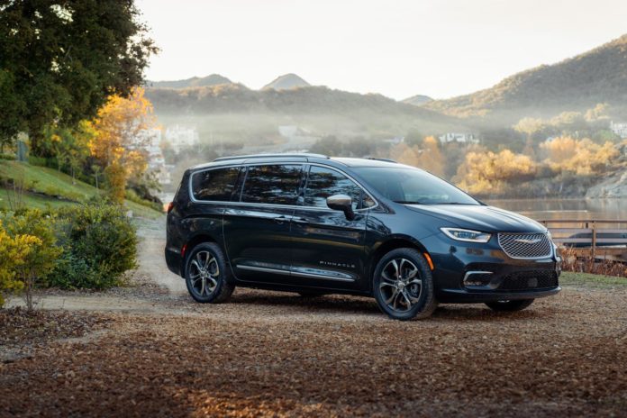 2020 Chrysler Pacifica Hybrid Kids Love it!