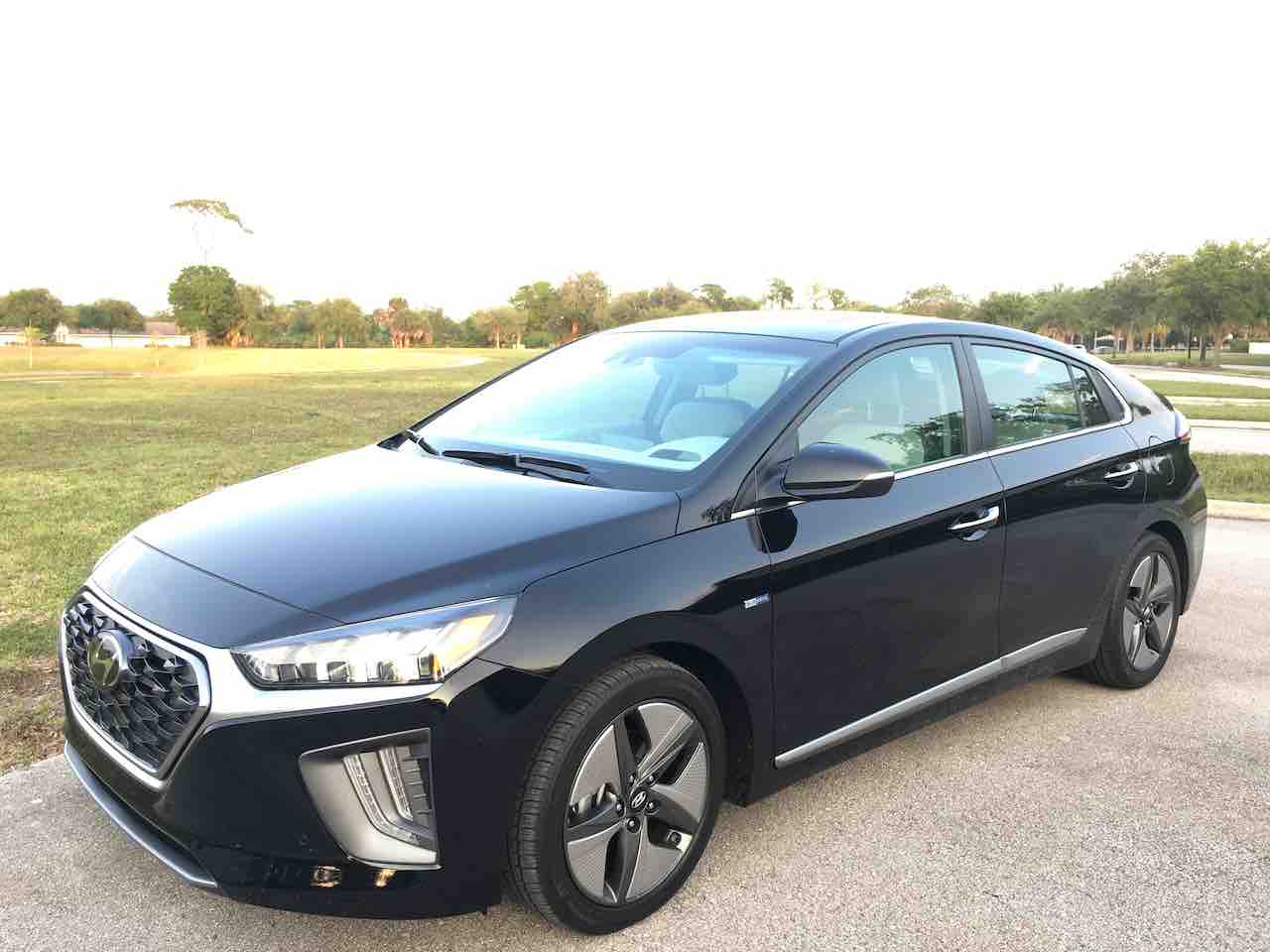 2020 IONIQ Hybrid 58 MPG 2020 Ioniq