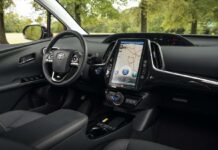 2020 Toyota Prius Prime 2-in-1 Plug-in & Hybrid 133 MPGe 2020 Prius Prime