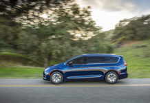 Chrysler Pacífica Hybrid del 2020, la minivan más eficiente del mercado
