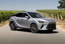 Lexus RX 350h del 2023 se renovó, con mejoras en su interior y en la economía de combustible