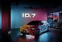 En camino al estreno mundial, con la primera aparición del nuevo Volkswagen ID.7 con camuflaje digital