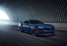 El equipo de Mustang ha creado una colección distintiva de colores y materiales para el “Dark Horse” del 2024