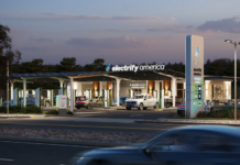 Electrify América dará tres años de carga gratuita para los clientes del Genesis GV70 del 2023