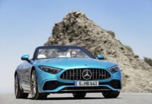 Mercedes Benz presentó el nuevo y llamativo convertible AMG SL 43 del 2023