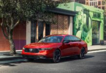 Honda Accord Hibrido Sport del 2023, un eficiente sedan para el trajín diario