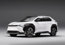 Toyota bZ4X del 2023, el primer vehículo eléctrico de la fiable marca