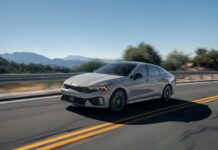 Kia dio a conocer el precio del nuevo sedán mediano K5 del 2025